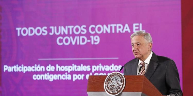Andrés Manuel López Obrador (AMLO), 67, suffers from heart problems, and in 2013, suffered a heart attack (EFE).